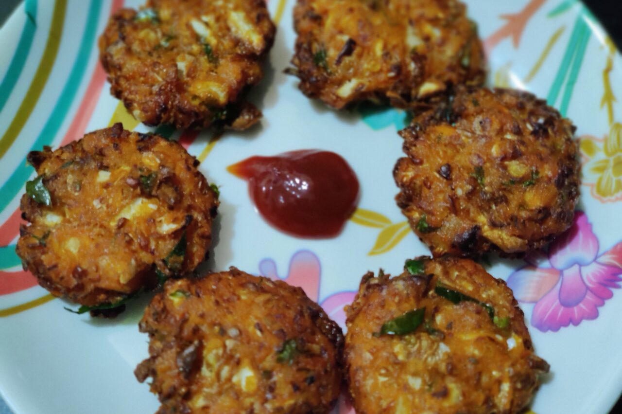 Cabbage Vada {Cabbage Pakoda}[without lentils]