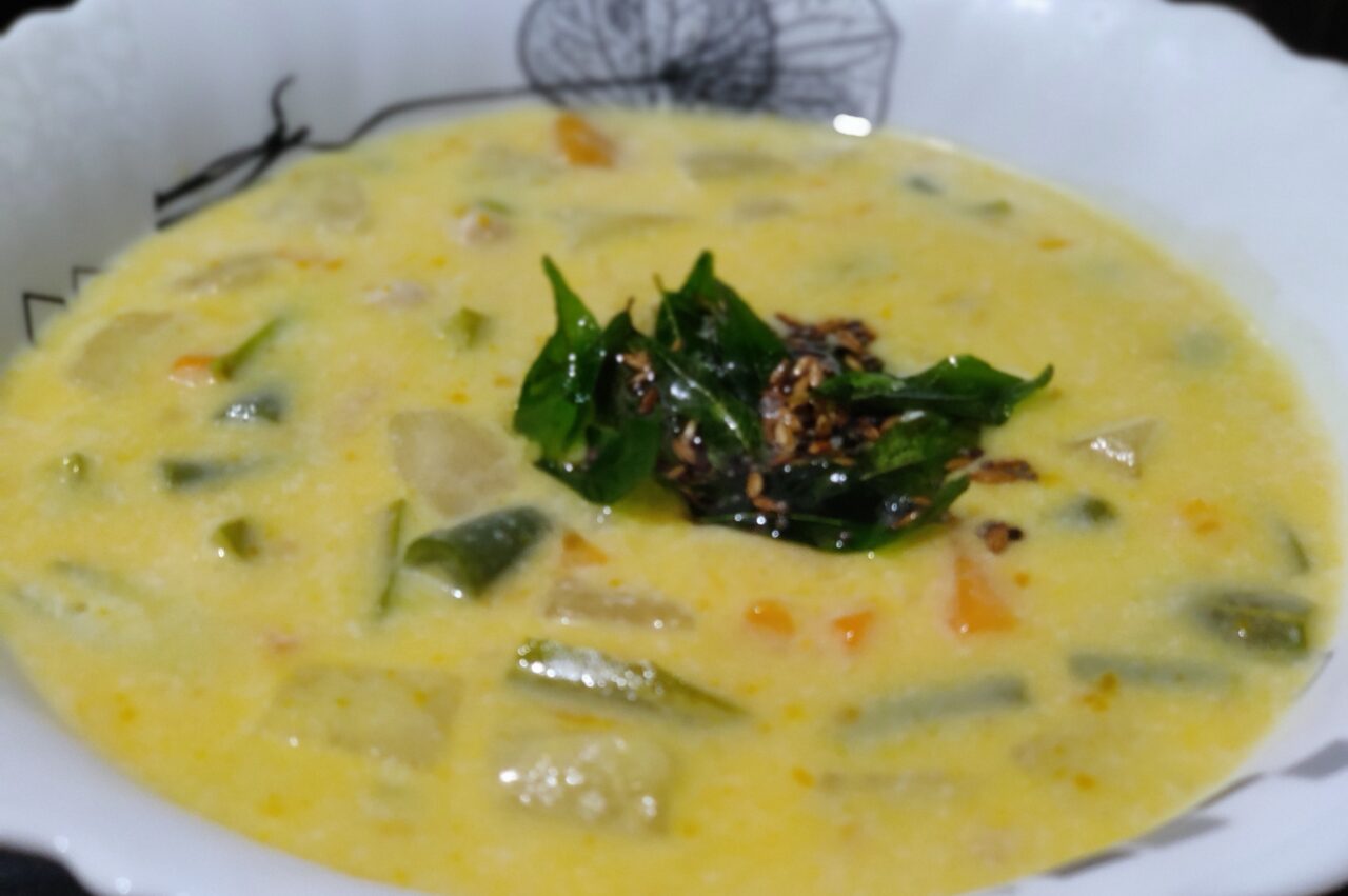 Valval | Vegetable dish with coconut milk | Kokani dish | Udupi recipe